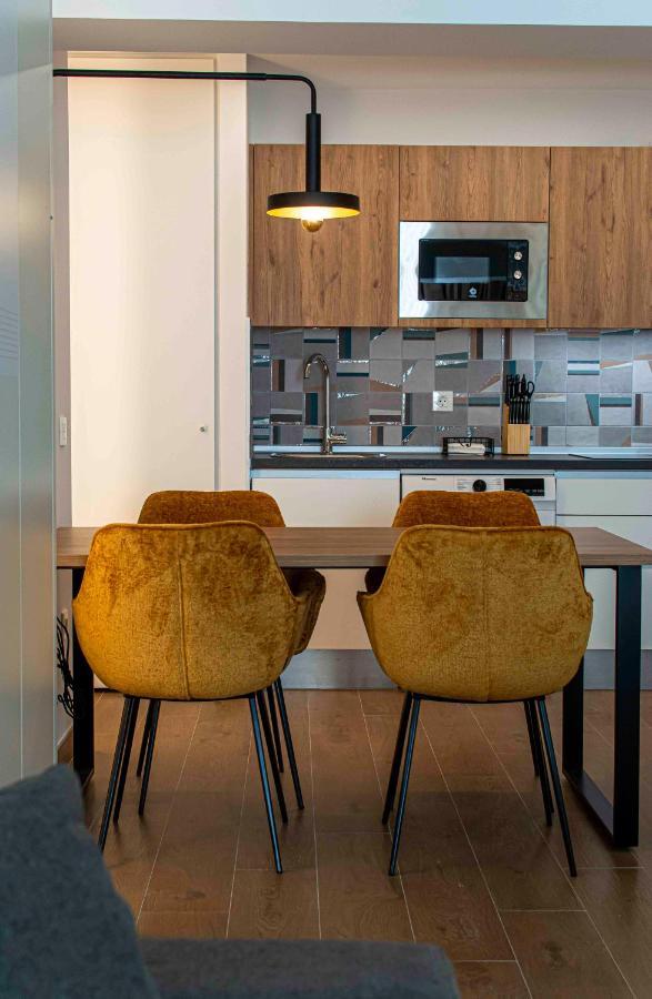 Apartamentos 1 Abril Málaga Dış mekan fotoğraf