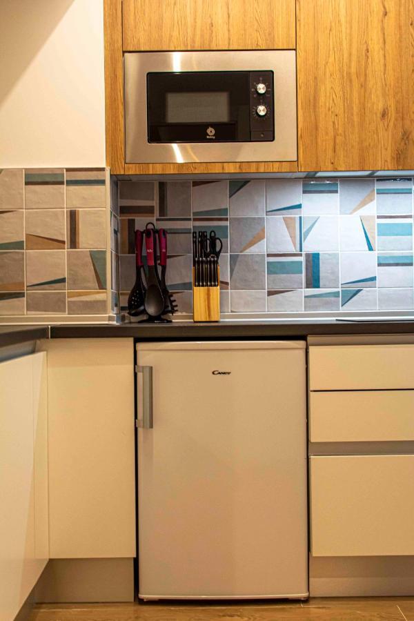 Apartamentos 1 Abril Málaga Dış mekan fotoğraf
