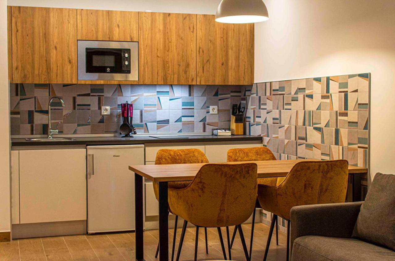 Apartamentos 1 Abril Málaga Dış mekan fotoğraf