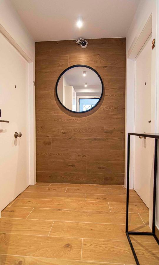 Apartamentos 1 Abril Málaga Dış mekan fotoğraf